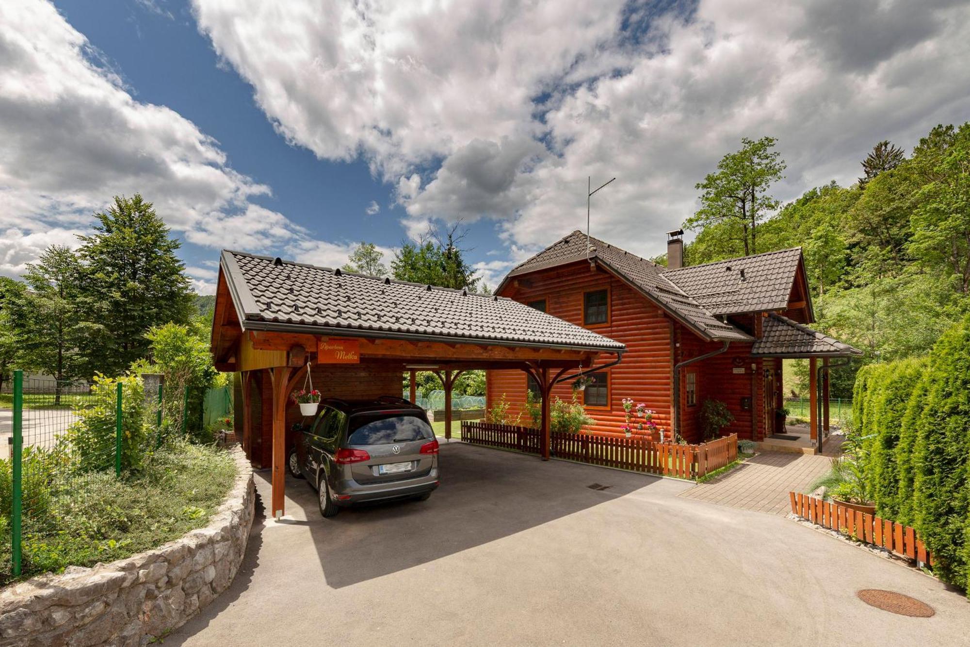 Apartma Metka Medvode Exterior photo